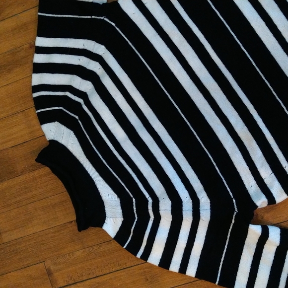Size M Gap wool blend white and black striped turtleneck sweater - Picture 7 of 14